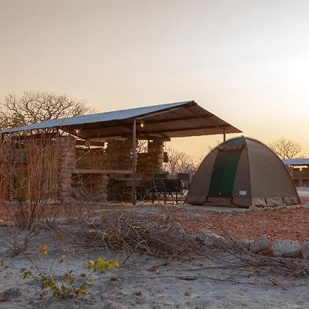 Etosha Trading Post Campsite 奥考奎约 外观 照片